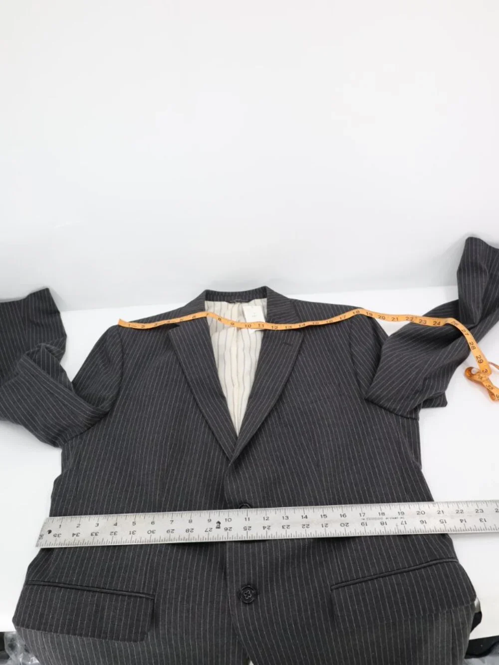 NWT Banana Republic Sport Coat Mens 44R Striped Cotton flannel Tailored Fit gray